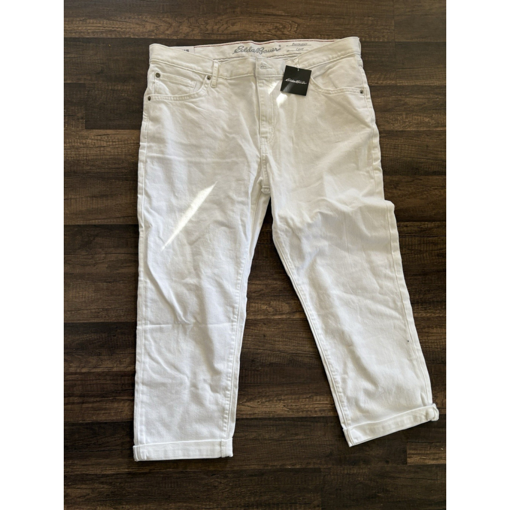 Eddie Bauer Women’s Boyfriend Crop Jeans White Size 14 NWT Tapered Leg